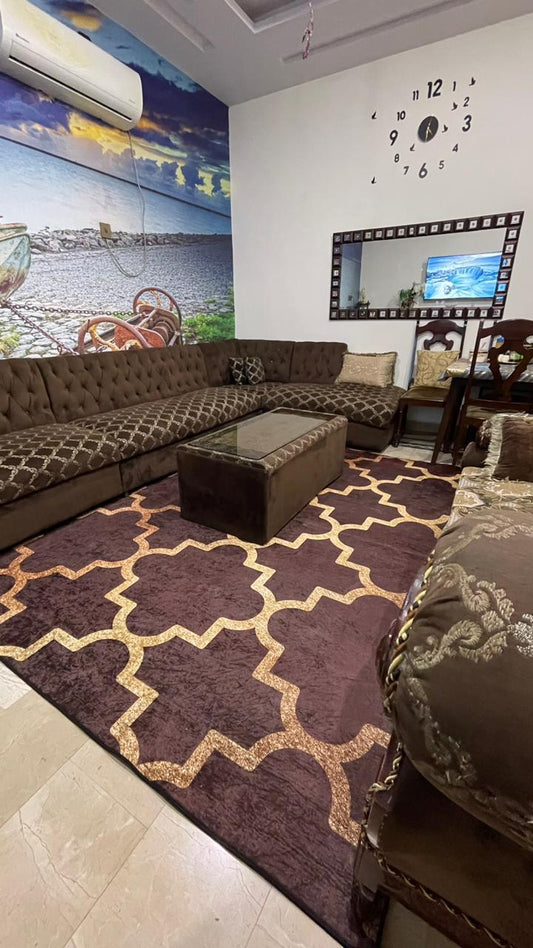 Brown Quatrefoil Centerpiece (Rug)