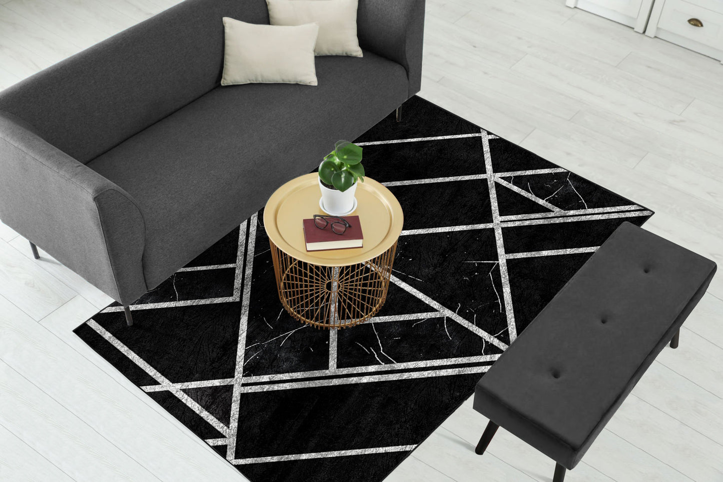 Black Silver Geometric Centerpiece (Rug)