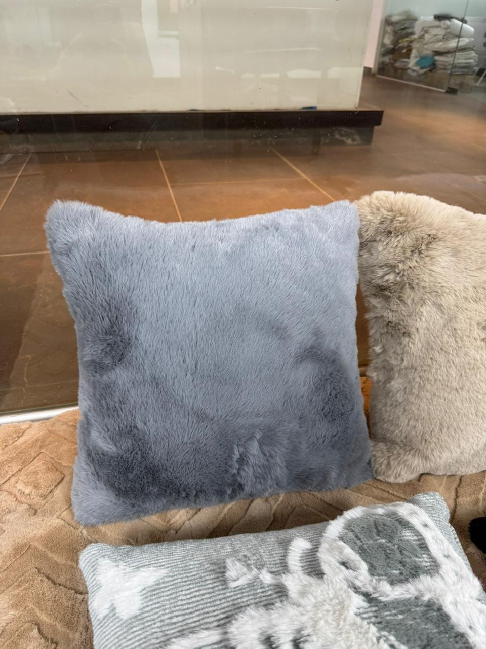 Supersoft Soft Fur Throw Pillow