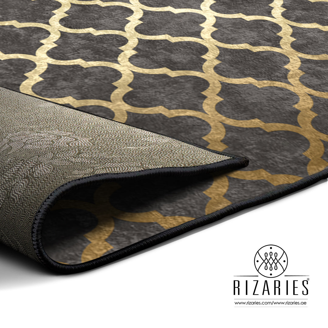 Grey Quatrefoil Centerpiece (Rug)