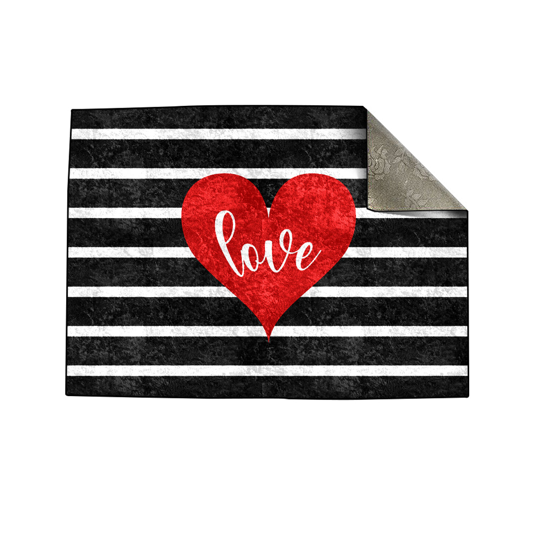 Black White Love Centerpiece (Rug)