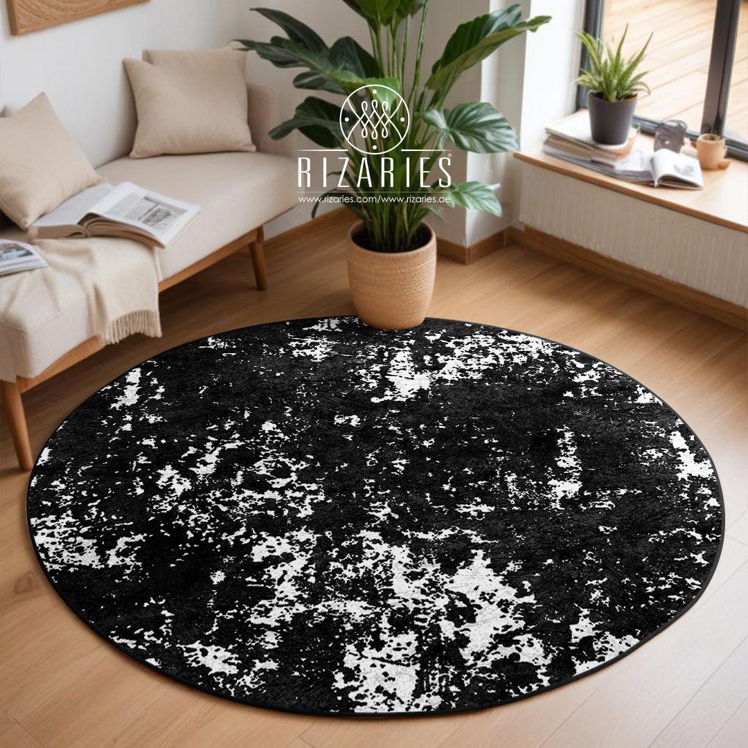 Black White Abstract Round Centerpiece (Rug)