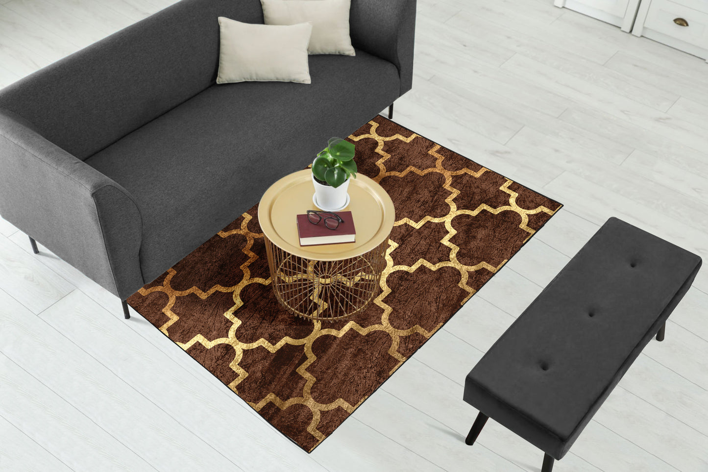 Brown Quatrefoil Centerpiece (Rug)
