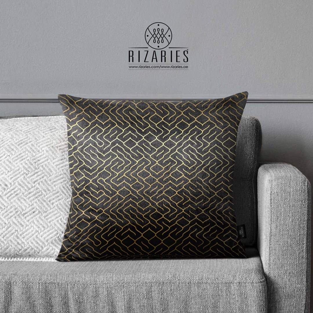 SuperSoft Smoky Pattern Throw Pillow