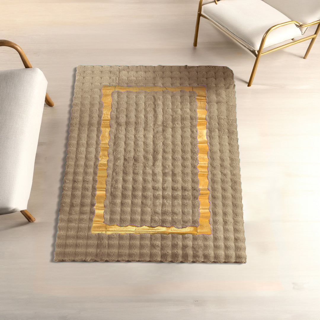 SuperSoft Box Style Fur with Gold Centerpiece (Rug)