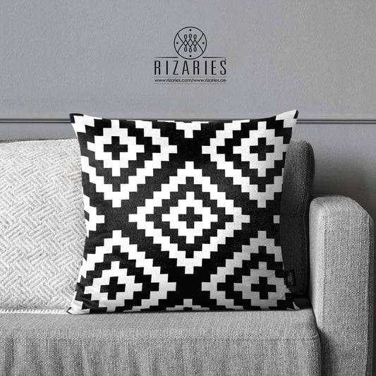 SuperSoft Black & White ZigZag Abstract