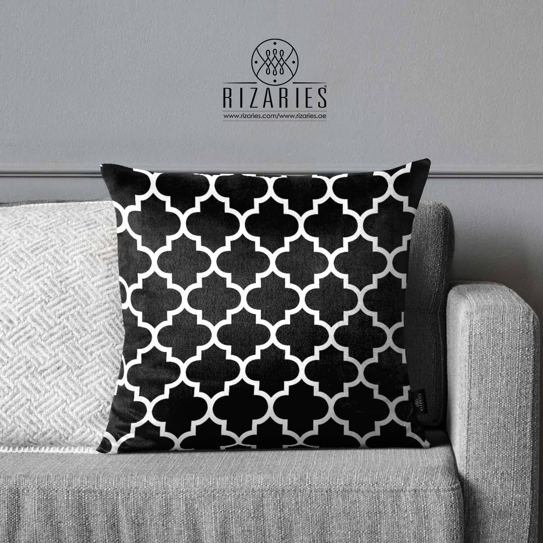 SuperSoft Black & White Quatrefoil