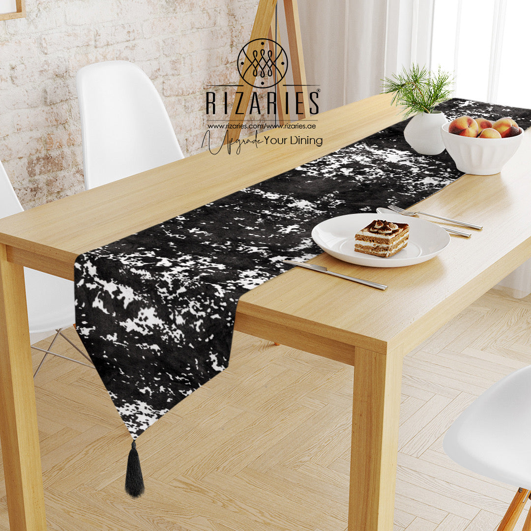 Black White Abstract Table Runner