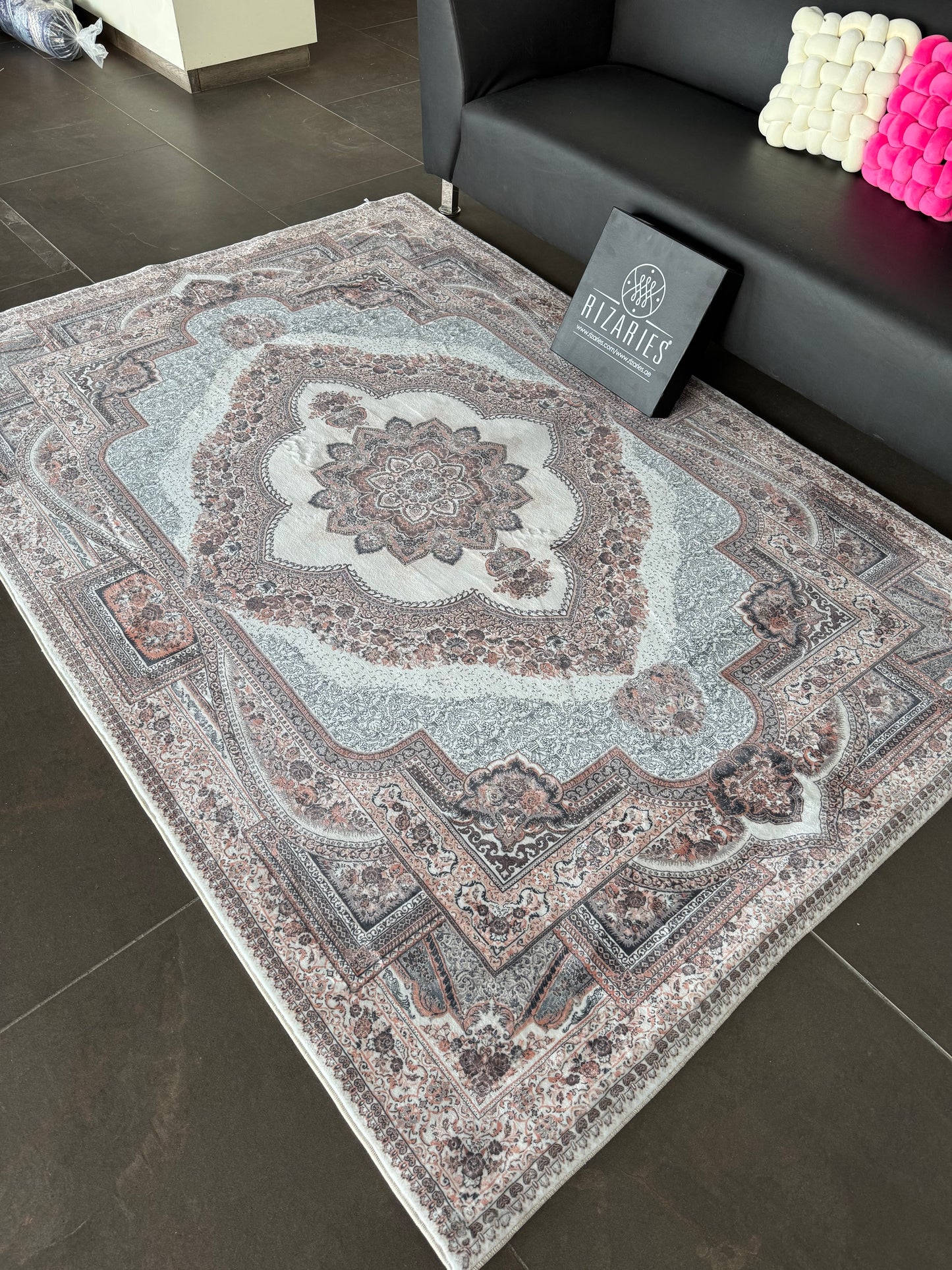 Supersoft The Royal Design Luxury Centerpiece (Rug)