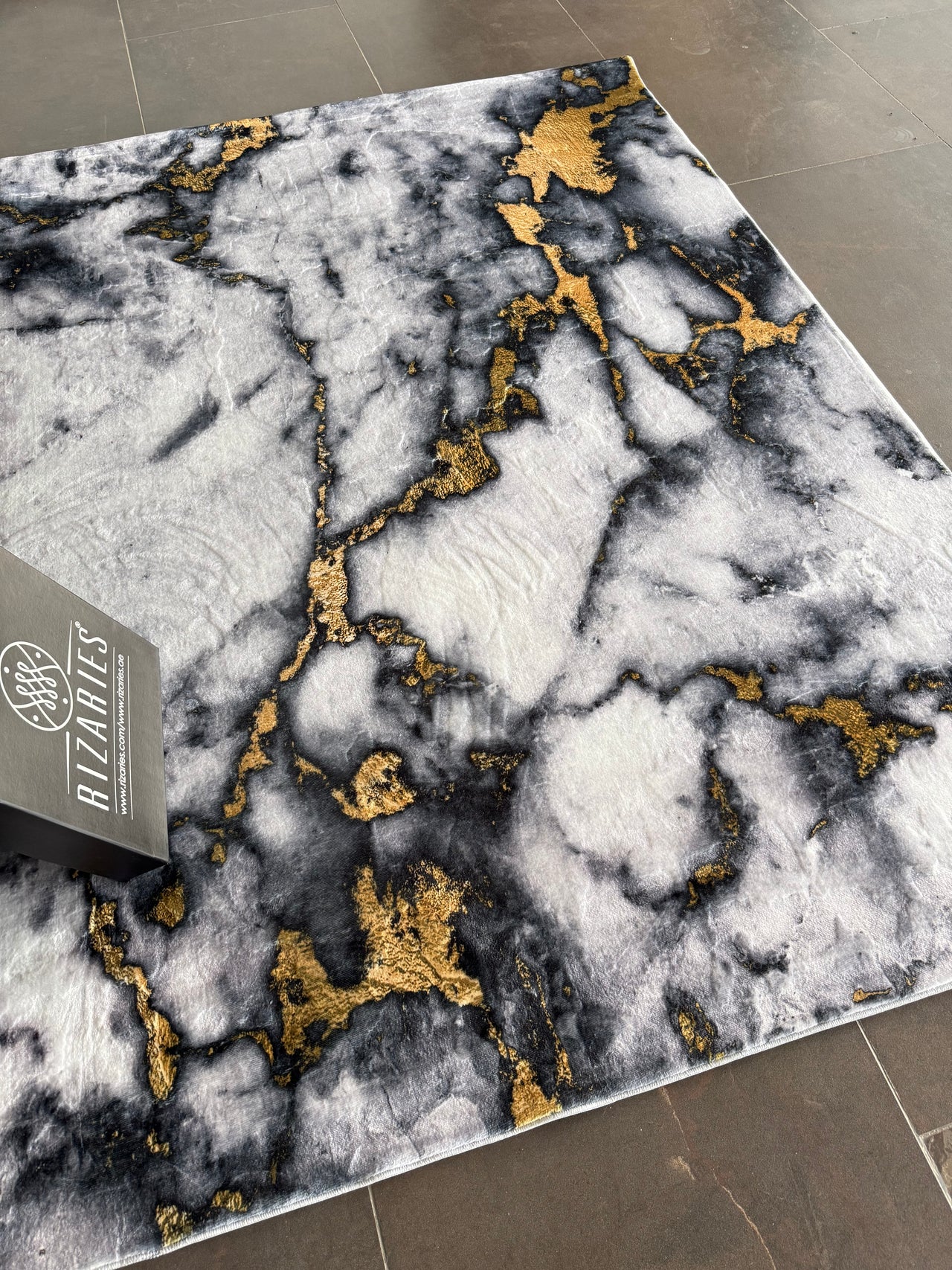 Supersoft Glittering Marble Luxury Centerpiece (Rug) (CLEARANCE SALE)
