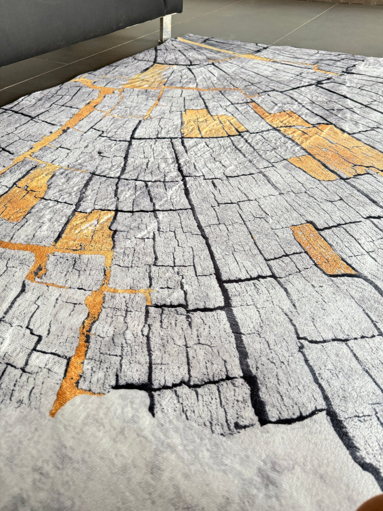 Supersoft Spider Web Luxury Centerpiece (Rug) (CLEARANCE SALE)