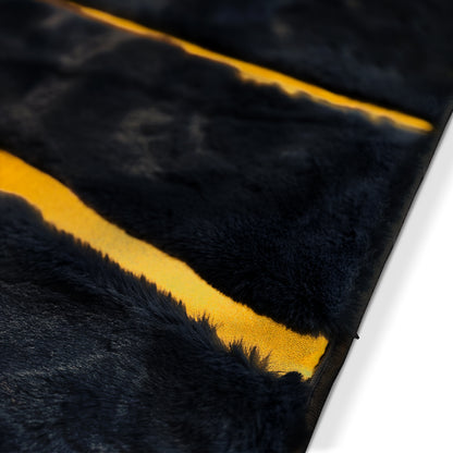 SuperSoft Plain Fur with Gold Centerpiece (Rug)