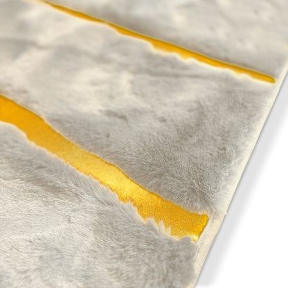 SuperSoft Plain Fur with Gold Centerpiece (Rug)