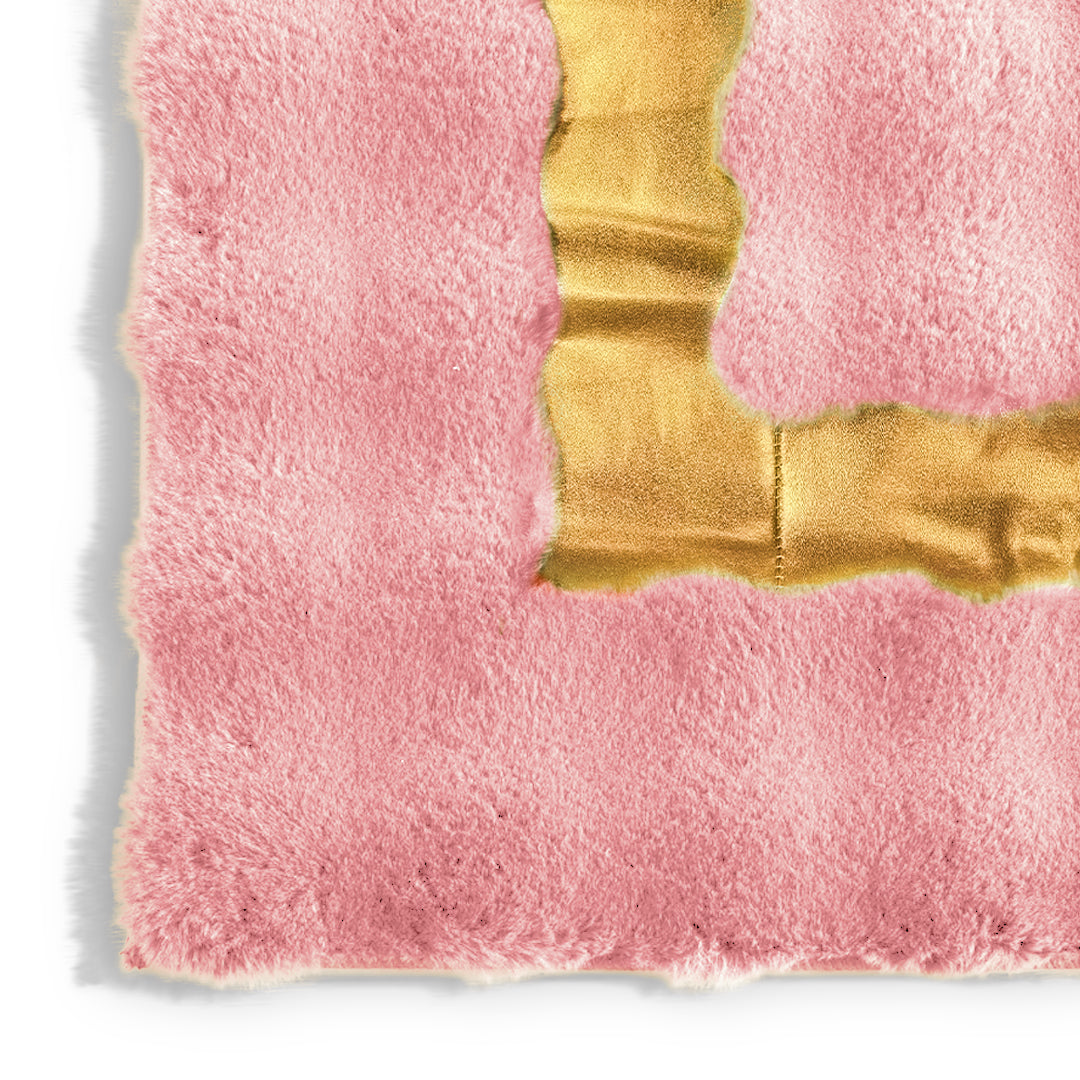 SuperSoft Box Style Fur with Gold Centerpiece (Rug)