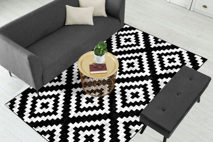 Black and White Geometric Centerpiece (Rug)