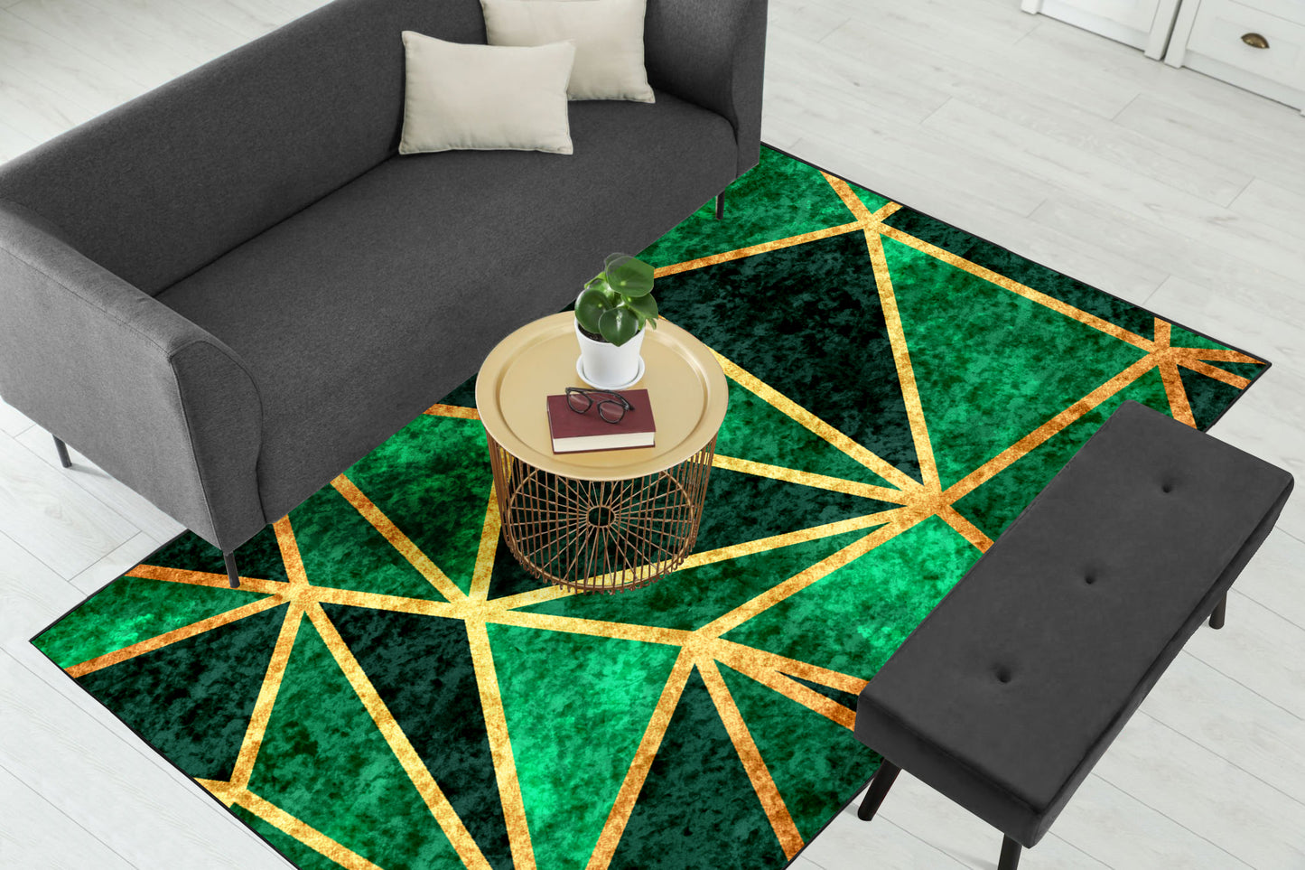 Green Geo Metallic Centerpiece (Rug)