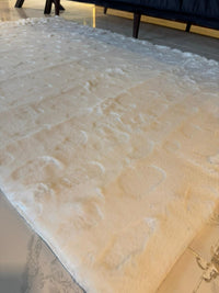 SuperSoft Cloud Stone Fur Centerpiece (Rug)
