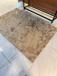 SuperSoft Cloud Stone Fur Centerpiece (Rug)