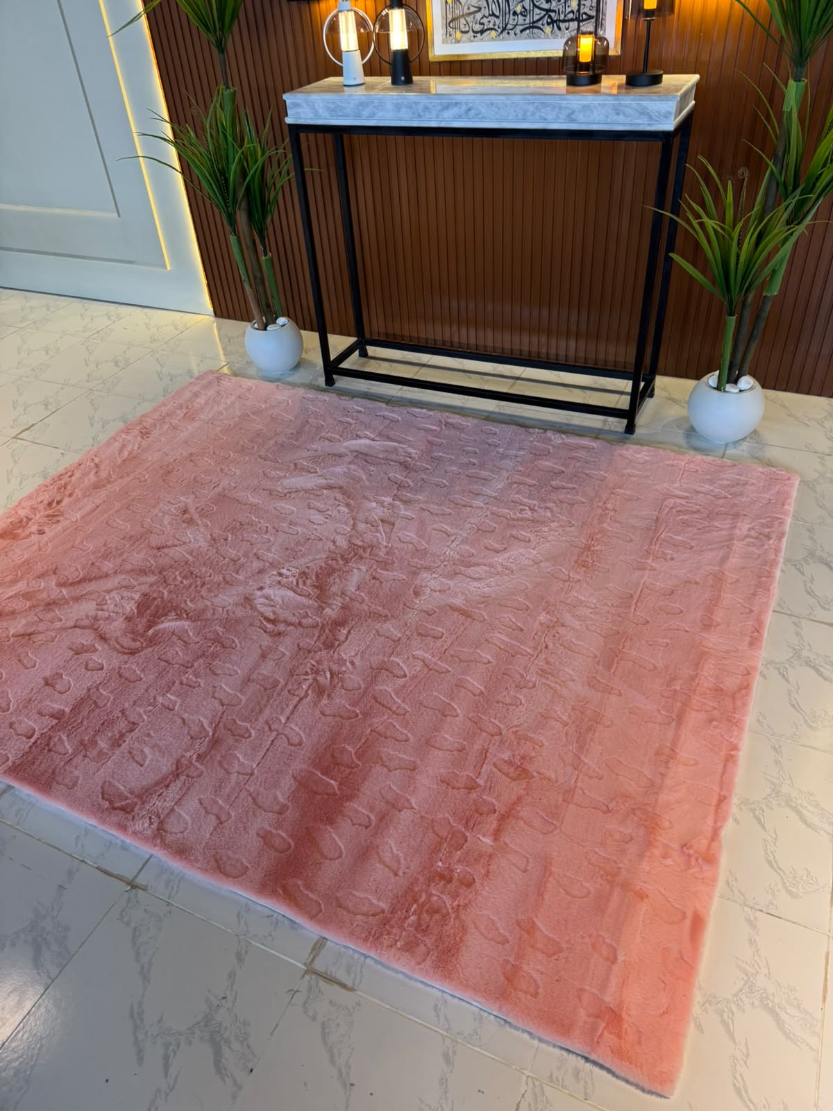 SuperSoft Cloud Stone Fur Centerpiece (Rug)