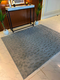 SuperSoft Cloud Stone Fur Centerpiece (Rug)
