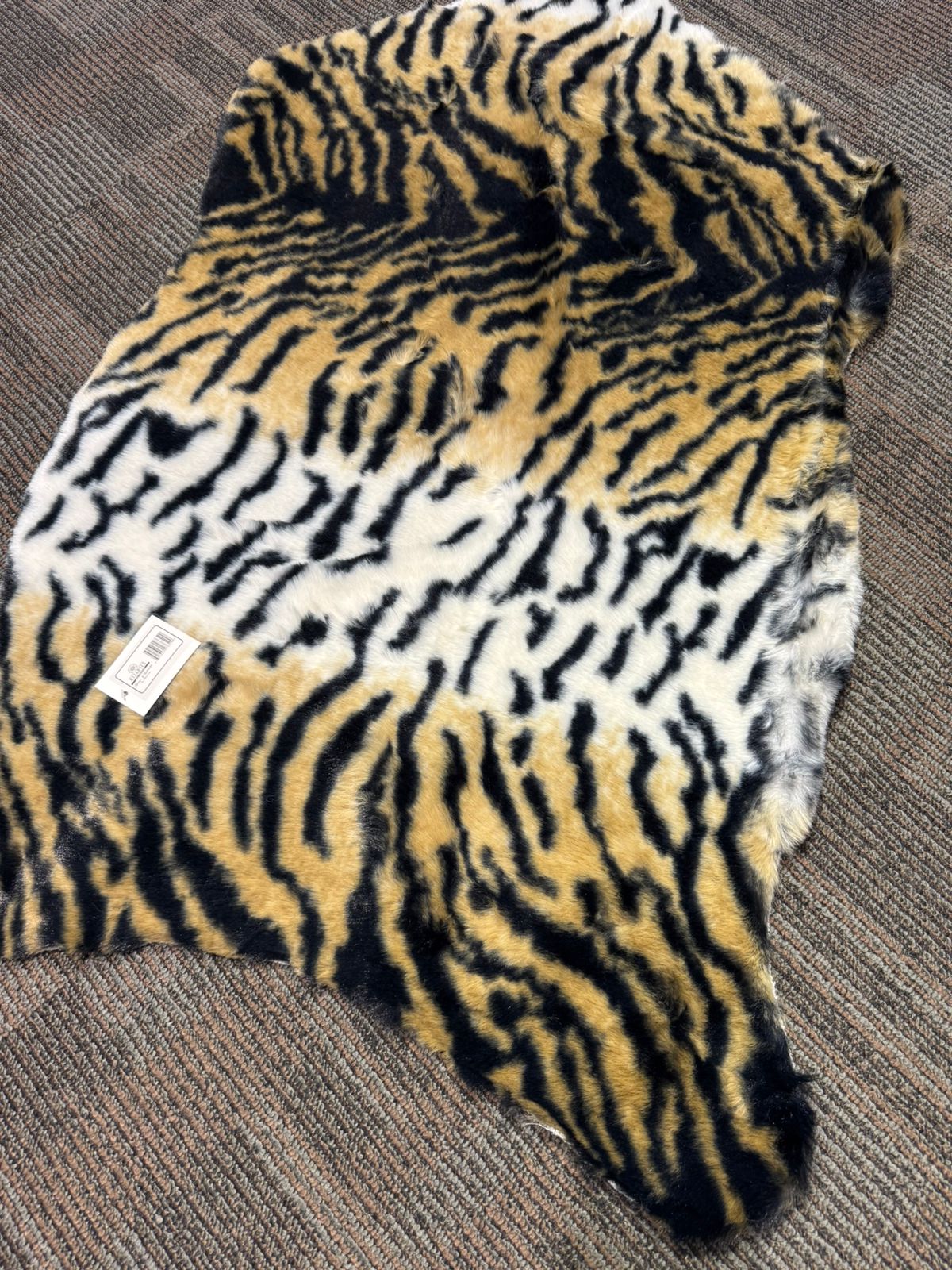 SuperSoft Tiger Skin Imitation Fur Skin/Rug