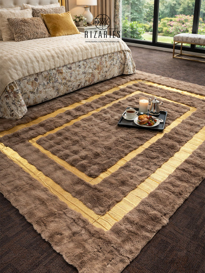SuperSoft Box Style Fur with Gold Centerpiece (Rug)