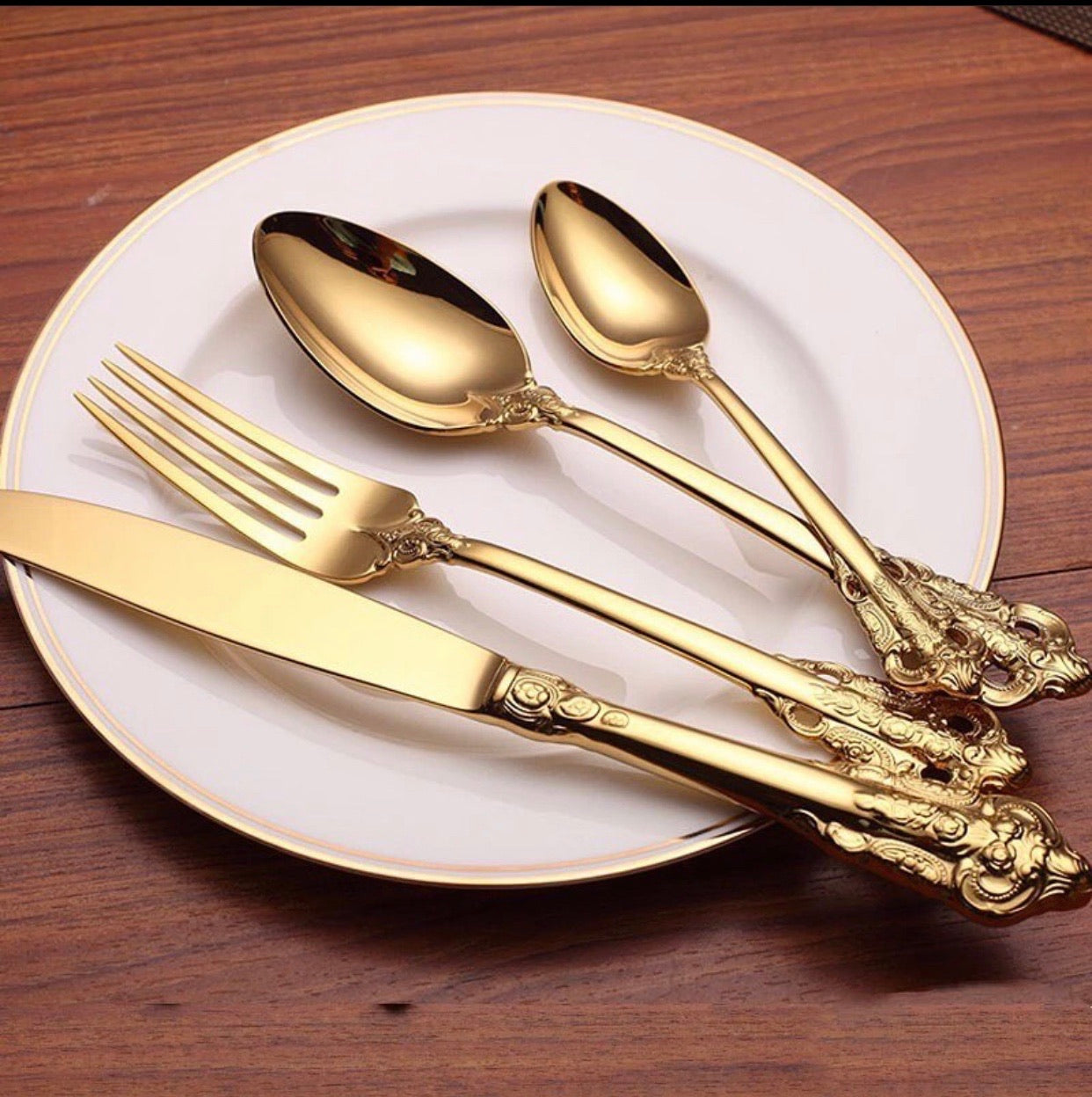 Carving Gold Cutlery Set