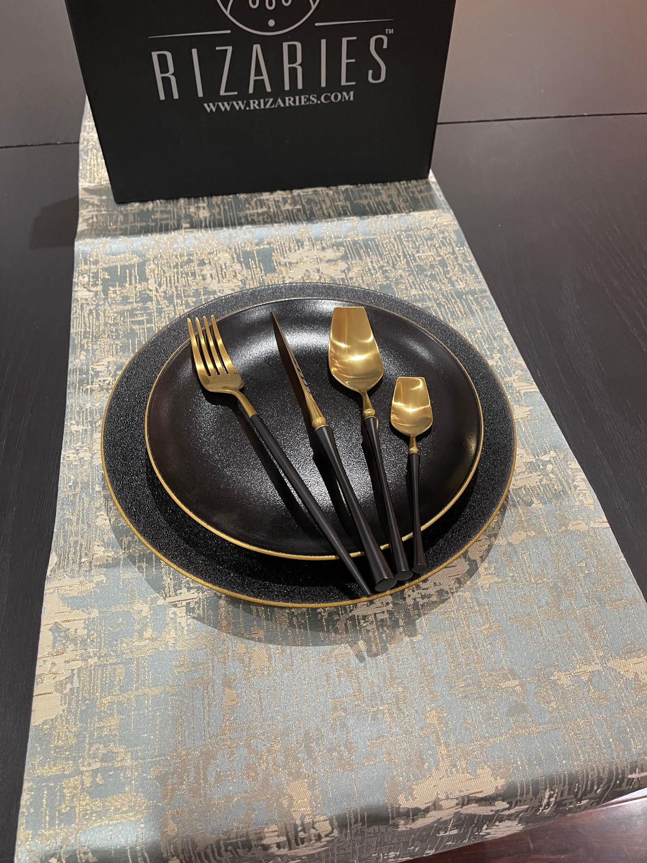 Rough Style Black & Gold Porcelain Plates
