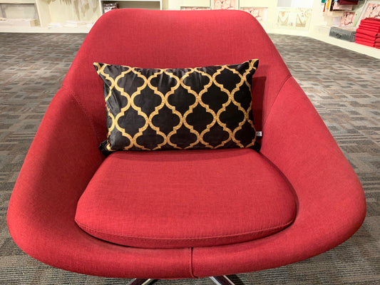 SuperSoft Black Quatrefoil Rectangle